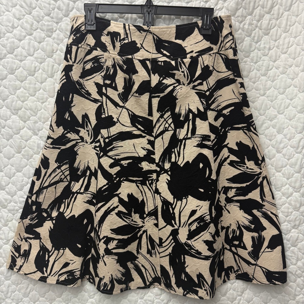 Kim Rogers Blackβ and Cream Floral A-Line Skirt Size 10 - Picture 6 of 7